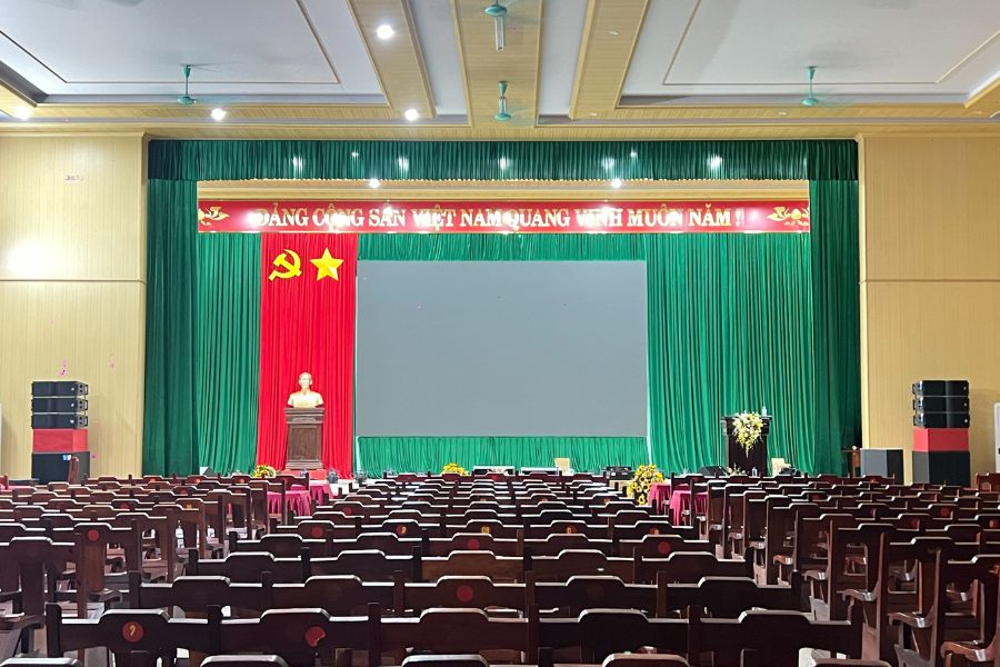 Hoàn Thiện Âm Thanh, Ánh sáng  Hội Trường UBND Xã Quang Trung